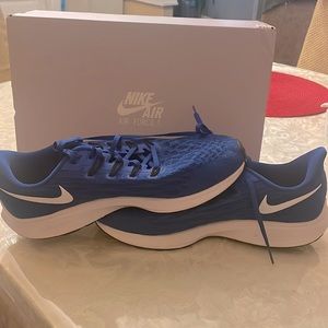 Nike Men's Air Zoom Pegasus 36 Running Shoes. Size 10